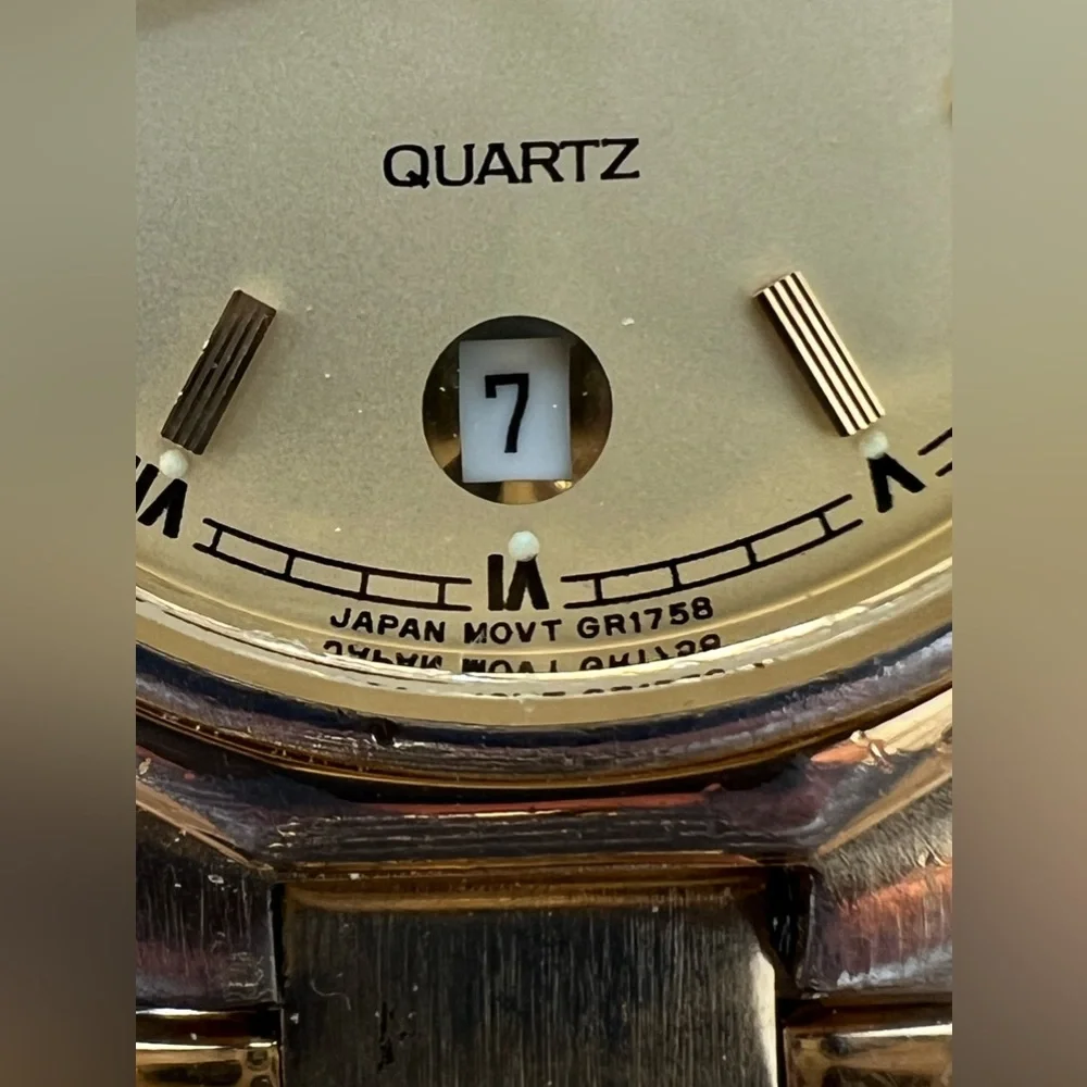 Gruen Vintage Men’s Watch Gold-Tone Dial Bracelet Hands Markers Date Window